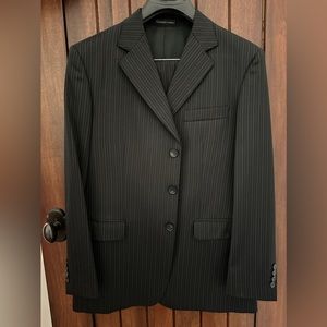 Christian Dior Dark Gray Pinstriped Suit Men Size 40R